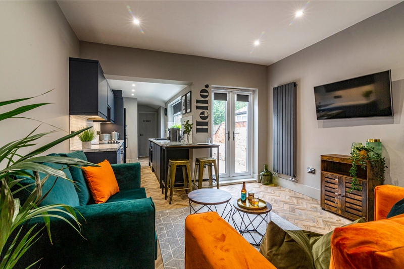 Luxury 4 Bed Student House - 2 bathrooms - Bills Inc - 26/27 - Thumbnail 1
